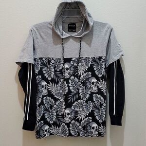 WESTY MAN'S HOODIE, Sz M(Juniors),  GREY/BLACK, SKULLS PRINT, COTTON